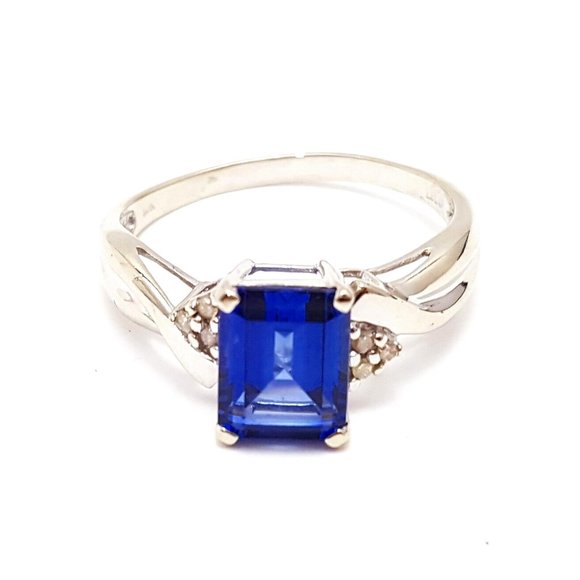 Exquisite 10K Solid White Gold Ladies Designer Synthetic Sapphire & Diamond Ring - Picture 1 of 11